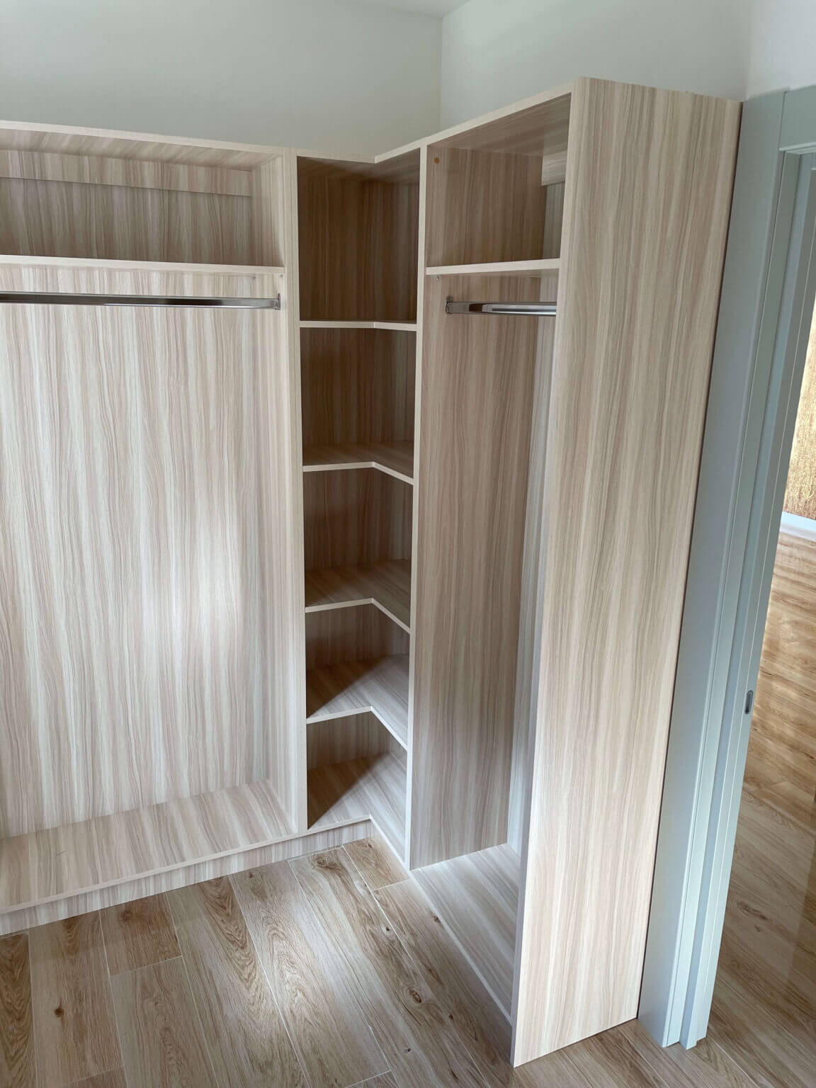 Custom Walk-In Closets