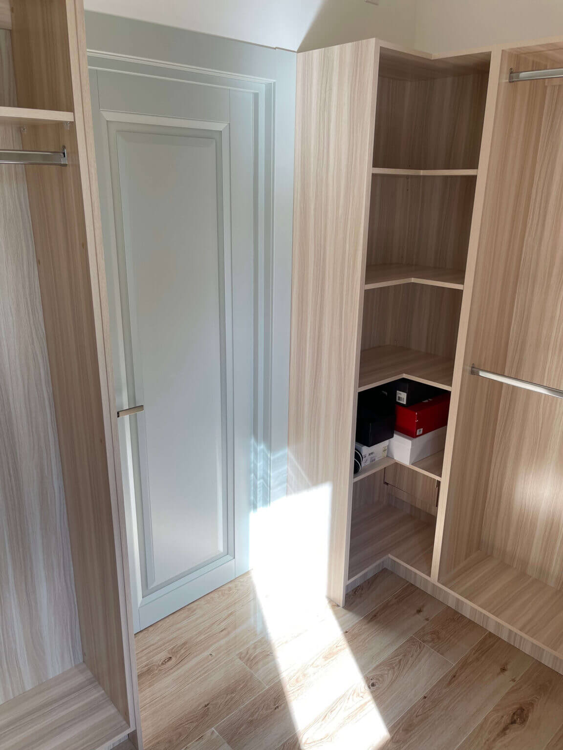 Custom Walk-In Closets